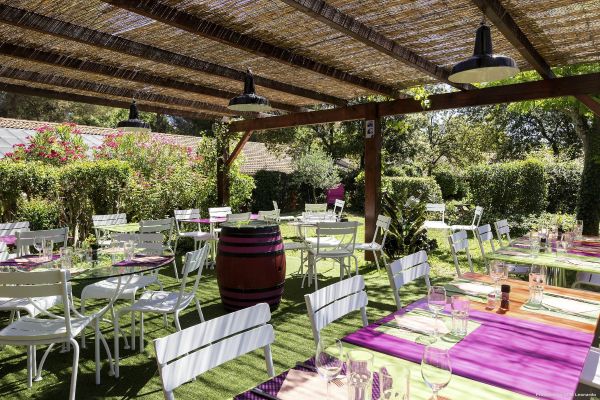 ibis Styles Aix-en-Provence Mas des Oliviers